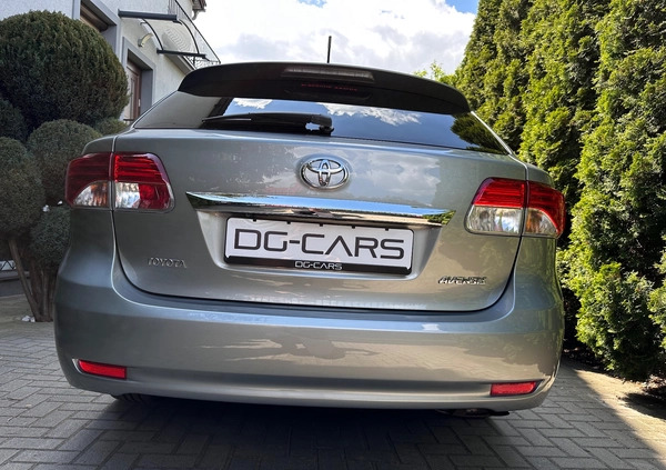 Toyota Avensis cena 43900 przebieg: 168000, rok produkcji 2013 z Limanowa małe 631